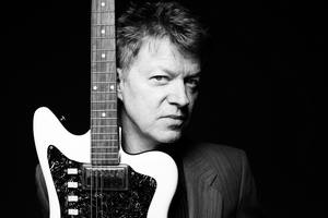 300-72_Nels Cline_nb_guit