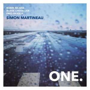 Simon Martineau annonce la sortie de « ONE. »