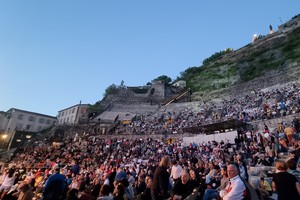 Echo#1-Jazz à Vienne 2021, les gradins du Théâtre Antique de Vienne